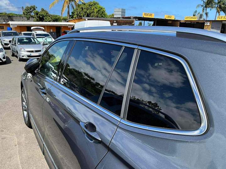 Pose film solaire pour vitres auto à La Réunion