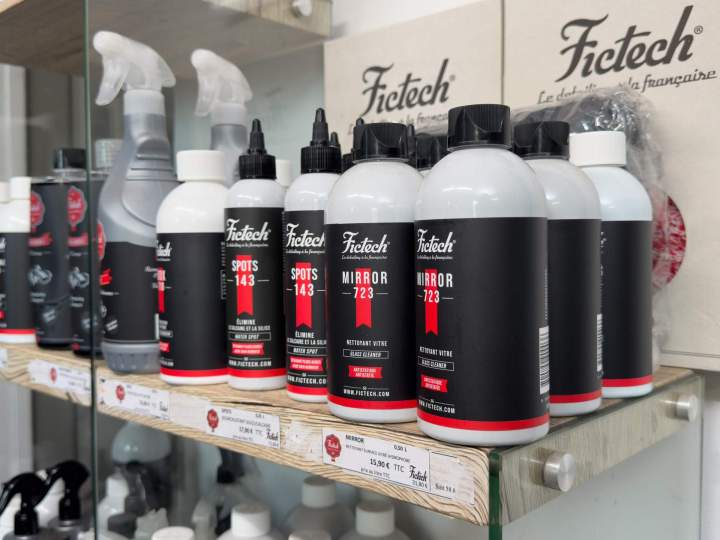 Revendeur de produits d'entretien auto