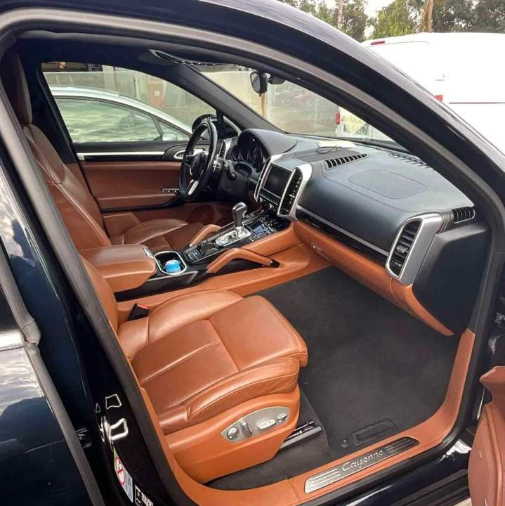 Nettoyage intérieur voiture à La Réunion